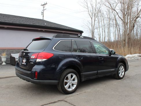 Used 2013 Subaru Outback 2.5i Premium image 4
