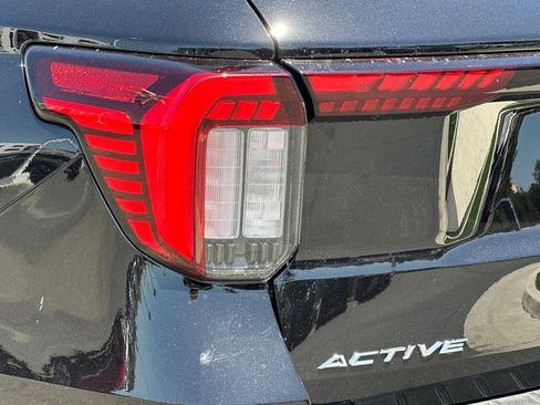 New 2026 Ford Explorer Active w/ Active Comfort Package RWD image 27