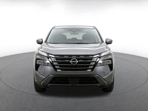 Used 2025 Nissan Rogue SV AWD/4WD image 2