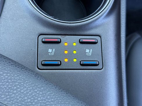 Used 2023 Toyota Camry XSE w/ Navigation Package image 31