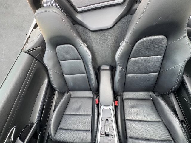 Used 2017 Porsche 718 Boxster S RWD image 22