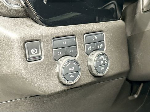 Certified 2025 Chevrolet Silverado 2500 LT w/ Convenience Package AWD/4WD image 10