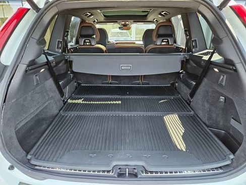 Used 2024 Volvo XC90 T8 Plus AWD/4WD image 12