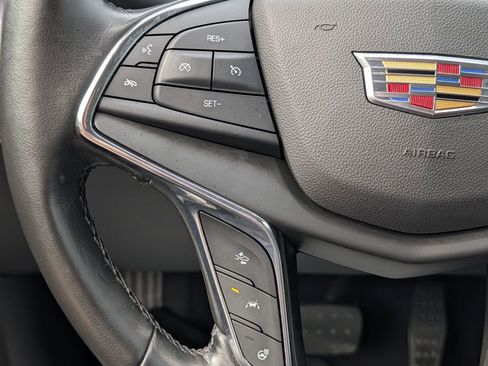 Used 2018 Cadillac XT5 Premium Luxury FWD image 29