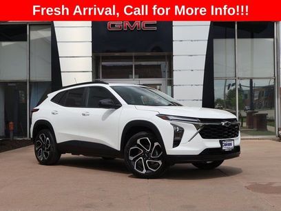 Used 2025 Chevrolet Trax RS w/ Sunroof Package