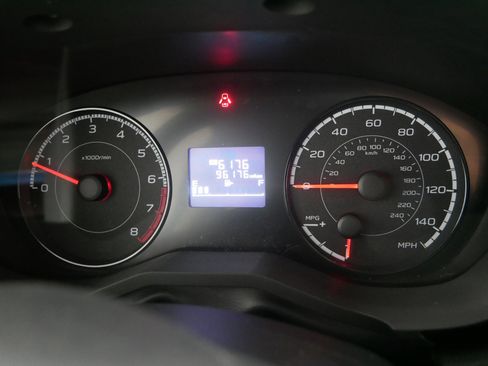 Used 2023 Subaru Crosstrek 2.0i image 21