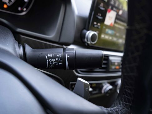 Used 2021 Honda Accord Touring image 24