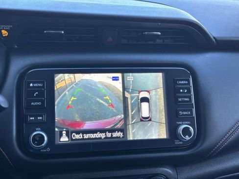 Used 2023 Nissan Kicks SR w/ SR Premium Package image 18
