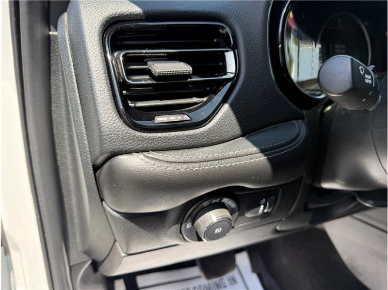 Used 2022 Dodge Durango GT AWD/4WD image 35