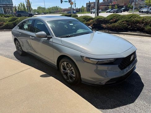New 2026 Honda Accord EX-L image 4