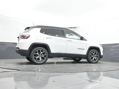 Used 2025 Jeep Compass Limited AWD/4WD image 53