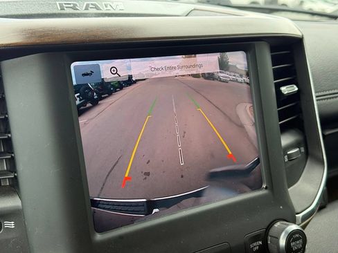 Used 2022 RAM 1500 Laramie AWD/4WD image 16