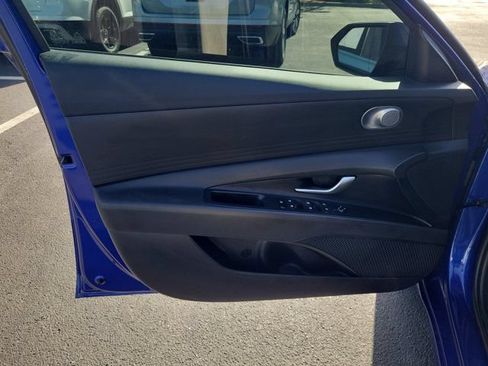 Used 2024 Hyundai Elantra SEL FWD image 15