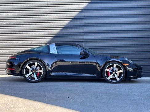 Certified 2024 Porsche 911 Targa 4S image 9