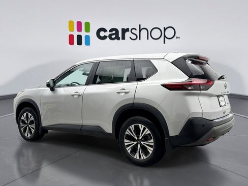 Used 2023 Nissan Rogue SV AWD/4WD image 3