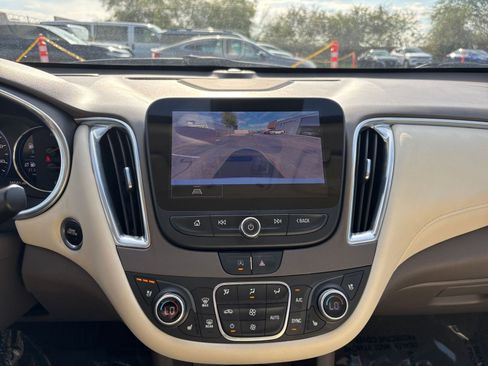 Used 2024 Chevrolet Malibu LT image 18