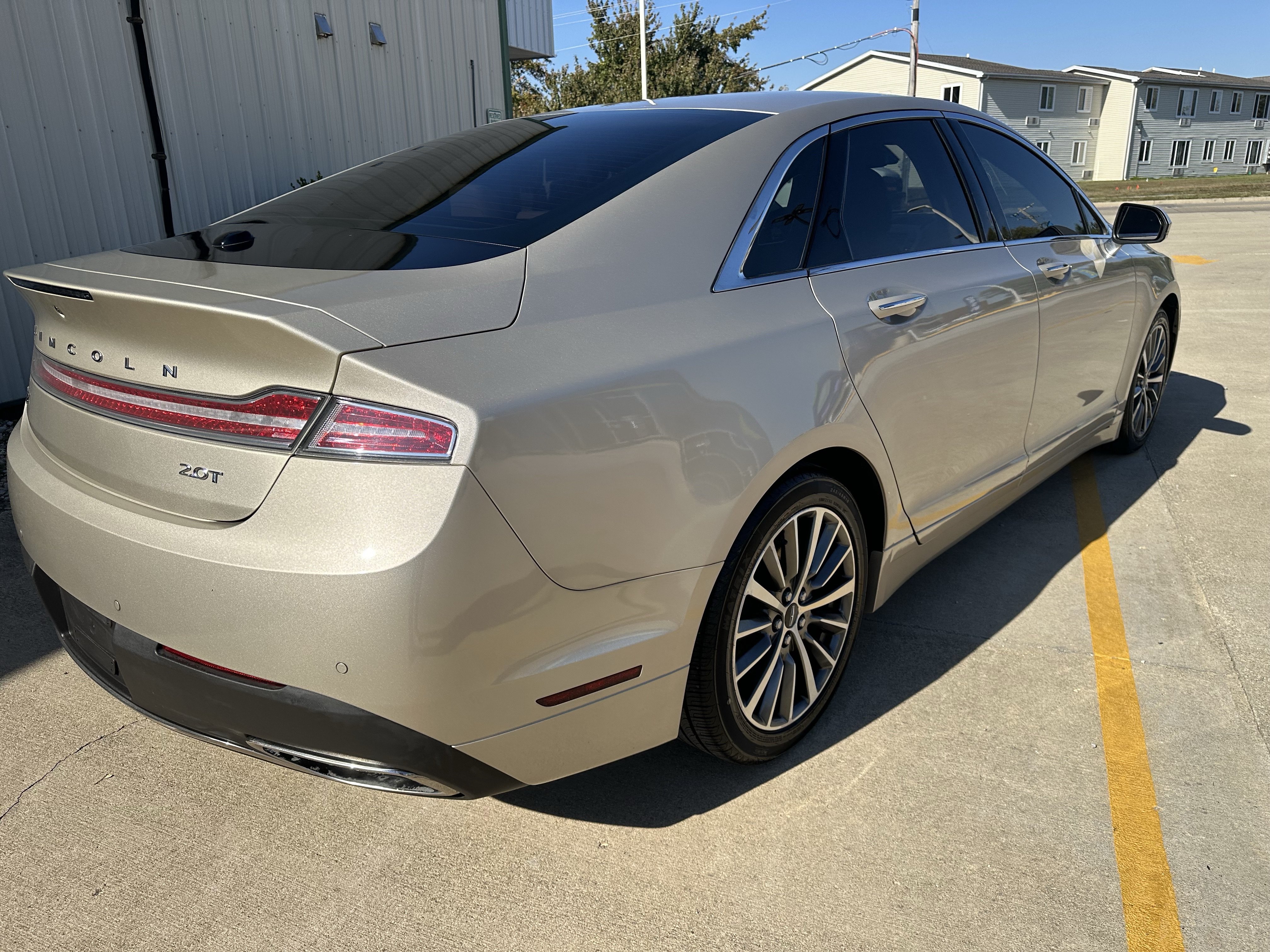 Used 2017 Lincoln MKZ Reserve w/ Climate Package FWD image 7