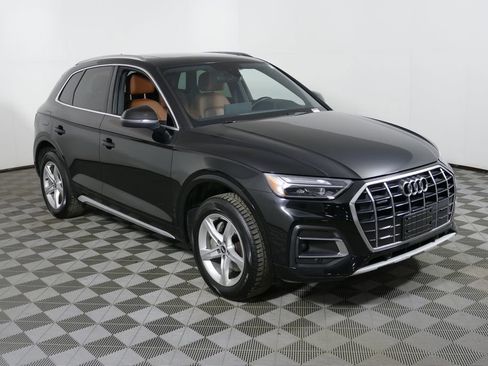 Used 2021 Audi Q5 2.0T Premium w/ Convenience Package AWD/4WD image 1