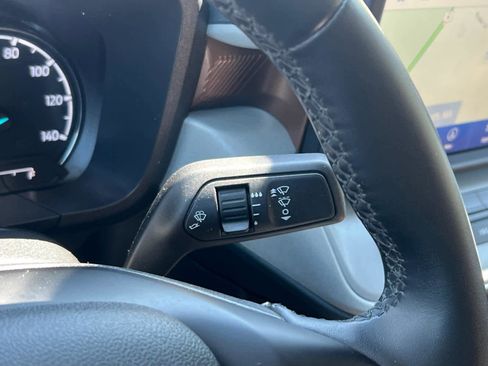 Used 2024 Ford Maverick Lariat FWD image 19