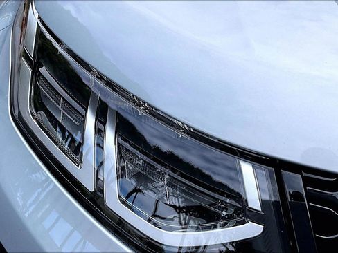 Used 2023 Land Rover Discovery Sport S R-Dynamic image 11