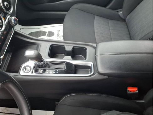 Used 2024 Nissan Sentra SV FWD image 14