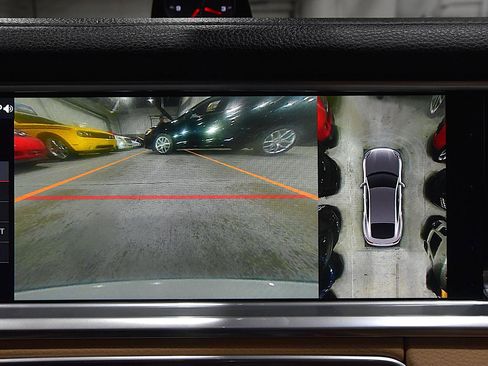 Used 2018 Porsche Panamera 4S AWD/4WD image 31