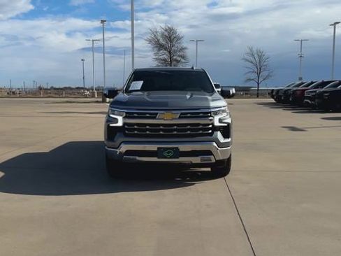 Used 2023 Chevrolet Silverado 1500 LTZ image 3