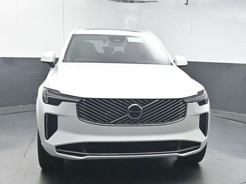 New 2026 Volvo XC90 B6 Plus w/ Protection Package Premier AWD/4WD image 3