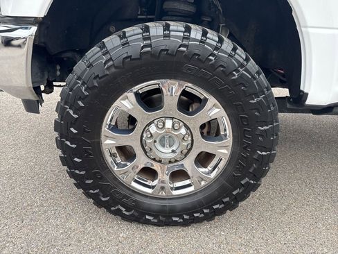 Used 2022 Ford F250 Lariat w/ Lariat Ultimate Package image 10