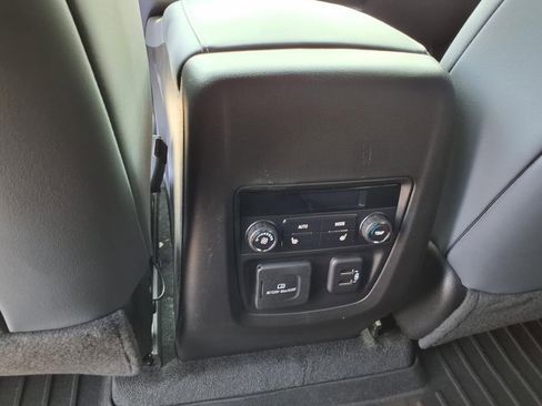 Certified 2023 Buick Enclave Premium image 28