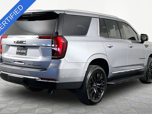 Used 2025 GMC Yukon Elevation w/ LPO, Yukon Black Package AWD/4WD image 6