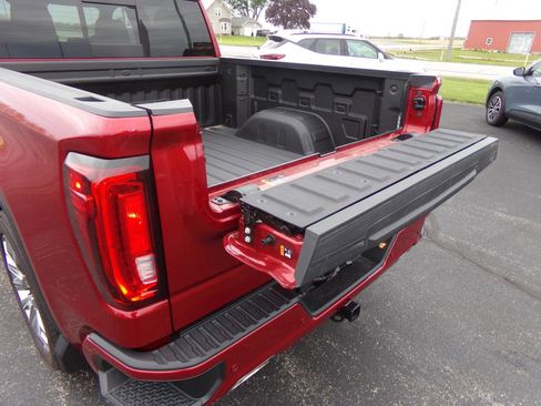 Used 2024 GMC Sierra 1500 Denali w/ Denali Reserve Package AWD/4WD image 11
