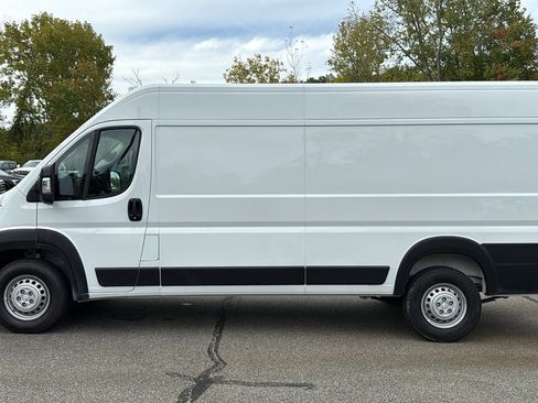 Used 2025 RAM ProMaster 3500 w/ Convenience Group image 7