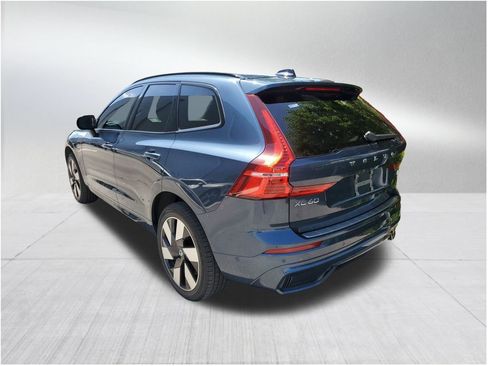 Certified 2024 Volvo XC60 T8 Plus w/ Protection Package Premier image 3