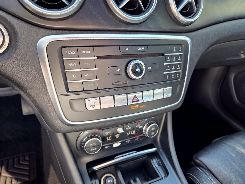 Used 2018 Mercedes-Benz CLA 250 4MATIC image 25
