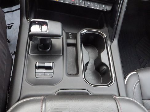 Certified 2023 GMC Sierra 1500 AT4X w/ AT4X AEV Edition image 15