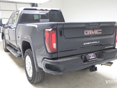 Used 2021 GMC Sierra 2500 Denali w/ Denali Ultimate Package AWD/4WD image 2