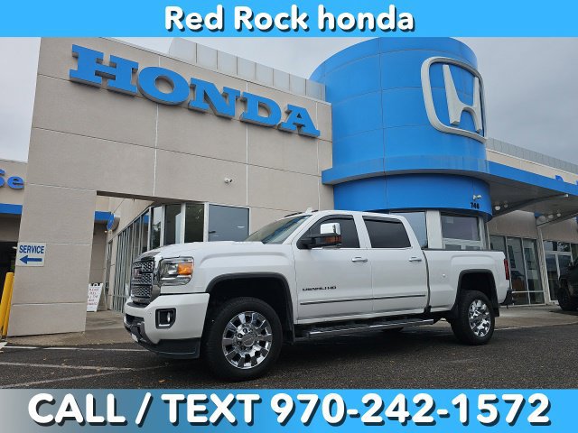 Used 2019 GMC Sierra 2500 Denali w/ Duramax Plus Package AWD/4WD image 1