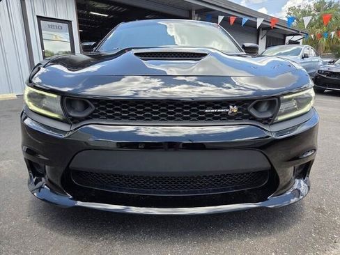 Used 2019 Dodge Charger Scat Pack RWD image 2