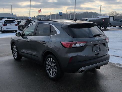 Used 2022 Ford Escape Titanium w/ Class II Trailer Tow Package image 3