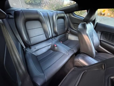 Used 2019 Ford Mustang GT Premium RWD image 14