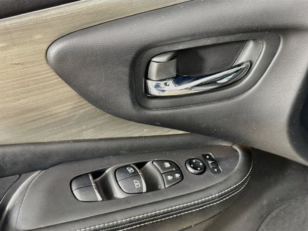 Used 2015 Nissan Murano SL w/ SL Technology Package FWD image 23