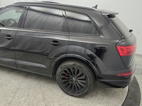 Used 2018 Audi Q7 3.0T Prestige w/ Prestige Package AWD/4WD image 17