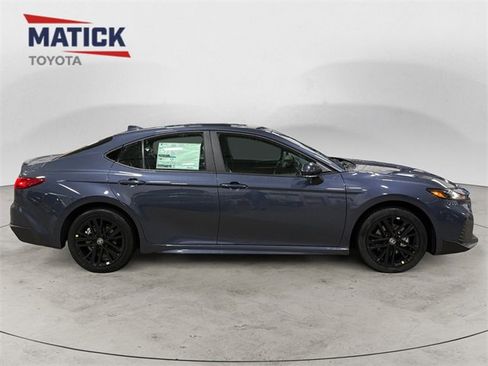 New 2026 Toyota Camry SE image 8