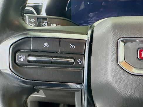 Used 2024 GMC Canyon Elevation w/ Convenience Package image 16