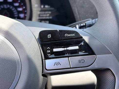 Used 2023 Hyundai Elantra SEL FWD image 13