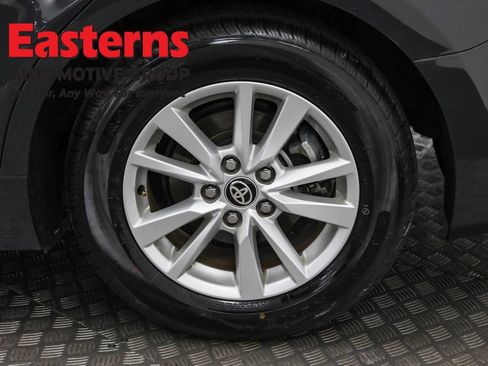 Used 2025 Toyota Camry LE image 32