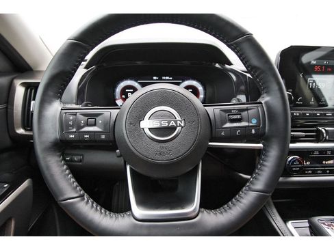 Certified 2024 Nissan Pathfinder Platinum w/ Cargo Package FWD image 14