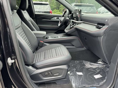 New 2026 Ford Explorer ST-Line w/ ST-Line Street Pack AWD/4WD image 13