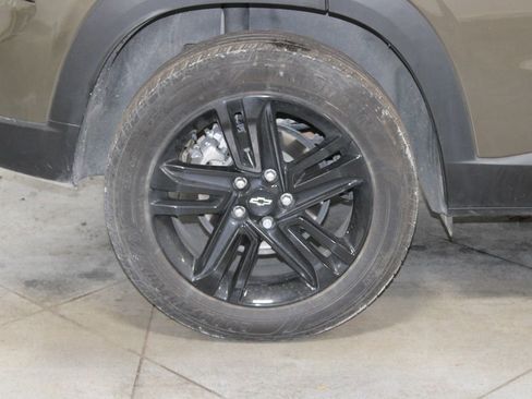 Used 2024 Chevrolet Trax ACTIV w/ Sunroof Package FWD image 12